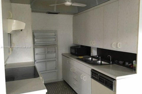 Condo in Boca Raton, Florida, 2 bedrooms  № 1936758 - photo 5