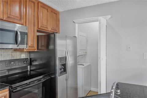 Copropriété à vendre à Tampa, Floride: 2 chambres, 95.41 m2 № 2042280 - photo 9