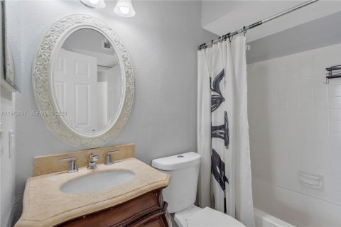 Copropriété à vendre à Tampa, Floride: 2 chambres, 95.41 m2 № 2042280 - photo 15