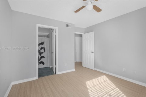 Copropriété à vendre à Tampa, Floride: 2 chambres, 95.41 m2 № 2042280 - photo 14