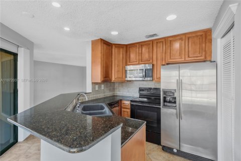 Copropriété à vendre à Tampa, Floride: 2 chambres, 95.41 m2 № 2042280 - photo 8