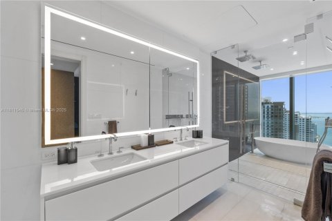 Copropriété à louer à Miami, Floride: 4 chambres, 328.5 m2 № 1867145 - photo 20