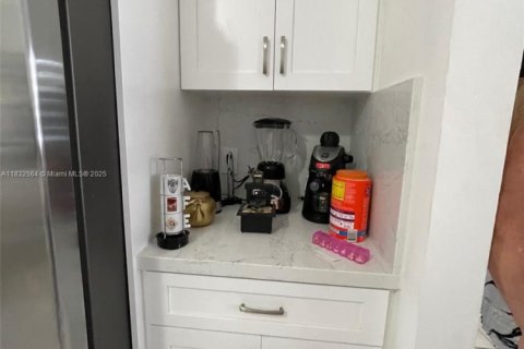 Condominio en venta en Miami, Florida, 3 dormitorios, 106.84 m2 № 1811993 - foto 5