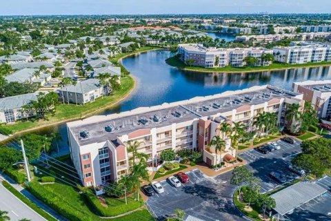 Condo in Tamarac, Florida, 2 bedrooms  № 1756908 - photo 20