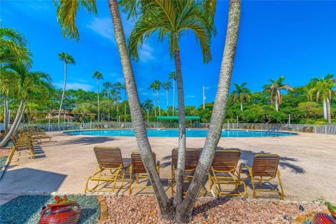Condo in Tamarac, Florida, 2 bedrooms  № 1756908 - photo 19