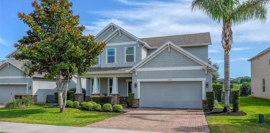 House in Clermont, Florida 4 bedrooms, 245.45 sq.m. № 2223700