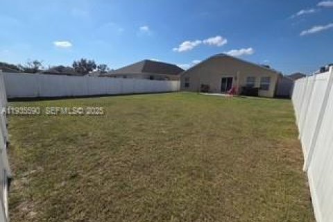 Casa en venta en Lakeland, Florida, 3 dormitorios № 1993724 - foto 9