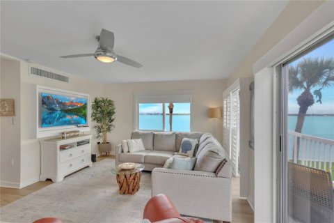 Condominio en alquiler en Clearwater, Florida, 2 dormitorios, 141.21 m2 № 1819428 - foto 9