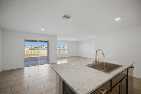 Casa en alquiler en Wimauma, Florida, 4 dormitorios, 171.5 m2 № 2096081 - foto 9