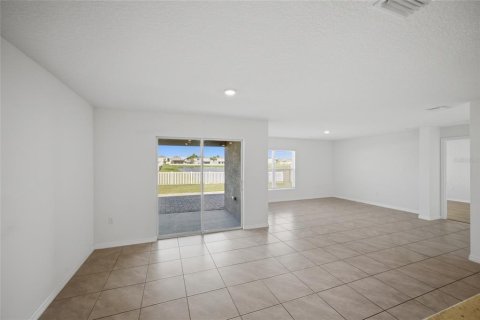Casa en alquiler en Wimauma, Florida, 4 dormitorios, 171.5 m2 № 2096081 - foto 11