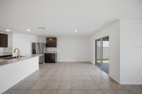 Casa en alquiler en Wimauma, Florida, 4 dormitorios, 171.5 m2 № 2096081 - foto 10