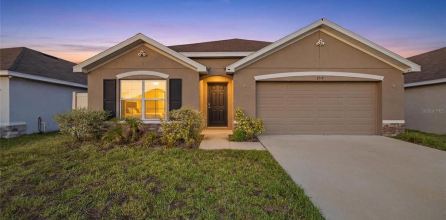 Casa en Wimauma, Florida 4 dormitorios, 171.5 m2 № 2096081