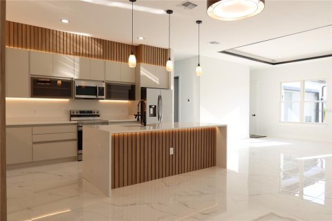 Villa ou maison à vendre à Lake Alfred, Floride: 5 chambres, 224.82 m2 № 2399014 - photo 21