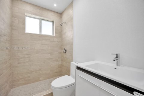 Villa ou maison à vendre à North Miami Beach, Floride: 4 chambres, 120.77 m2 № 1996866 - photo 19