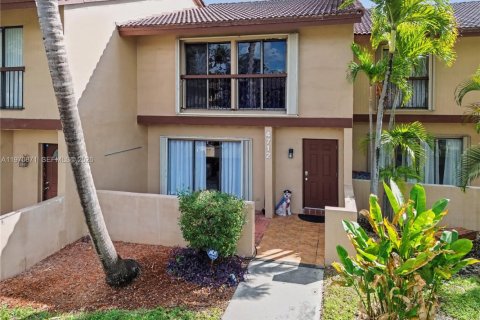 Touwnhouse à vendre à Hollywood, Floride: 3 chambres, 176.51 m2 № 2038271 - photo 28