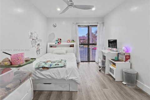 Touwnhouse à vendre à Hollywood, Floride: 3 chambres, 176.51 m2 № 2038271 - photo 24