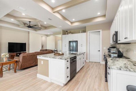 House in Rotonda, Florida 3 bedrooms, 177.26 sq.m. № 1901429 - photo 10