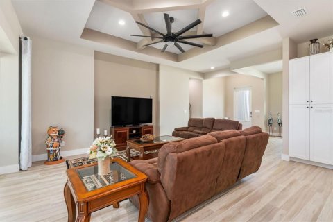House in Rotonda, Florida 3 bedrooms, 177.26 sq.m. № 1901429 - photo 6