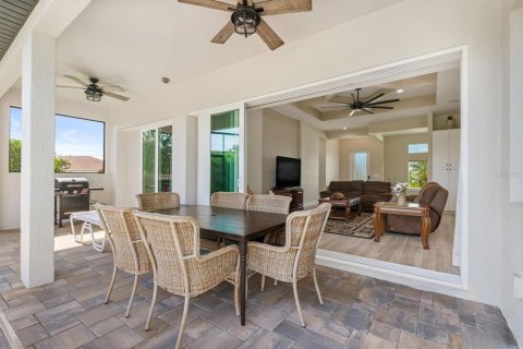 House in Rotonda, Florida 3 bedrooms, 177.26 sq.m. № 1901429 - photo 30