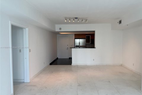 Купить кондоминиум в Майами, Флорида 2 спальни, 113.99м2, № 1623139 - фото 14