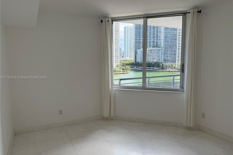 Купить кондоминиум в Майами, Флорида 2 спальни, 113.99м2, № 1623139 - фото 16