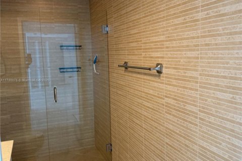 Купить кондоминиум в Майами, Флорида 2 спальни, 113.99м2, № 1623139 - фото 10