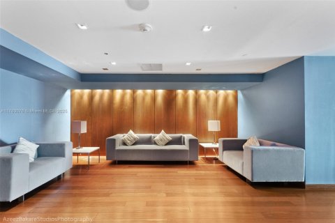 Купить кондоминиум в Майами, Флорида 2 спальни, 113.99м2, № 1623139 - фото 20
