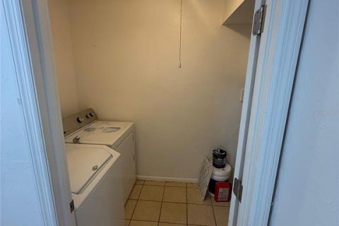 Copropriété à louer à Gainesville, Floride: 3 chambres, 139.35 m2 № 2117605 - photo 14