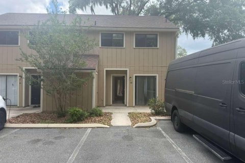 Condo à Gainesville, Floride, 3 chambres  № 2117605