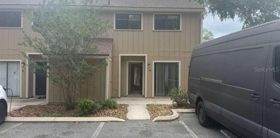 Condo à Gainesville, Floride, 3 chambres  № 2117605