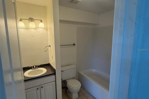 Copropriété à louer à Gainesville, Floride: 3 chambres, 139.35 m2 № 2117605 - photo 13
