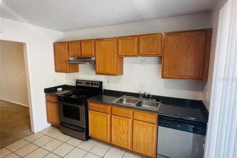 Copropriété à louer à Gainesville, Floride: 3 chambres, 139.35 m2 № 2117605 - photo 5