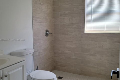 Купить коммерческую недвижимость в Майами, Флорида 293.85м2, № 2057511 - фото 10