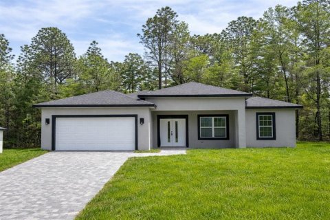 Casa en Citrus Springs, Florida 3 dormitorios, 142.05 m2 № 2108344