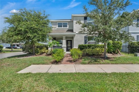 House in Orlando, Florida 5 bedrooms, 245.08 sq.m. № 1816571 - photo 12