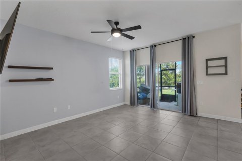 House in Orlando, Florida 5 bedrooms, 245.08 sq.m. № 1816571 - photo 28
