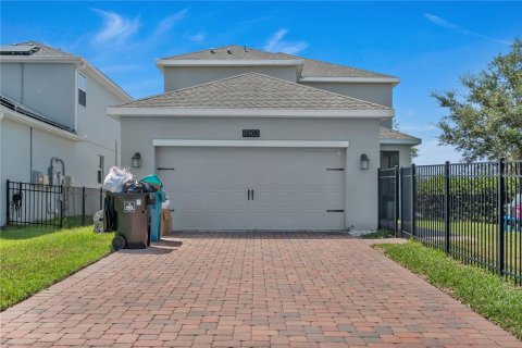 House in Orlando, Florida 5 bedrooms, 245.08 sq.m. № 1816571 - photo 15