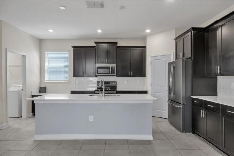 House in Orlando, Florida 5 bedrooms, 245.08 sq.m. № 1816571 - photo 26