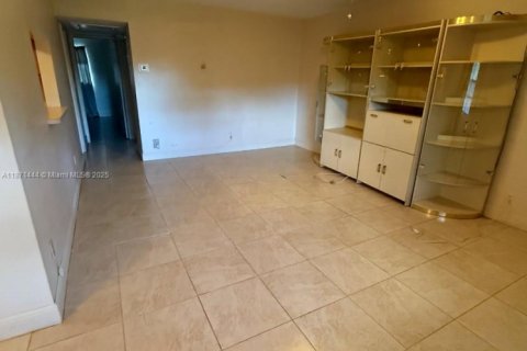 Condominio en venta en Hollywood, Florida, 2 dormitorios, 75.81 m2 № 1920236 - foto 8