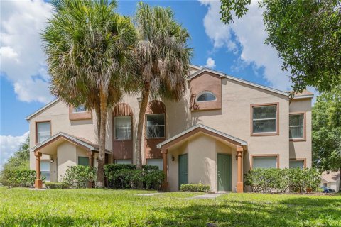 Condominio en Orlando, Florida, 2 dormitorios  № 2111125