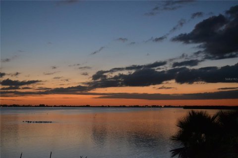 Condo in Bradenton, Florida, 3 bedrooms  № 1511296 - photo 1