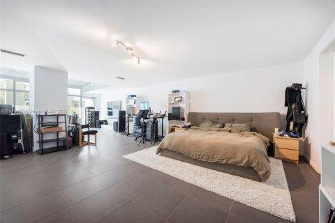 Купить кондоминиум в Майами, Флорида 1 спальня, 149.85м2, № 1971533 - фото 11