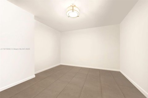 Купить кондоминиум в Майами, Флорида 1 спальня, 149.85м2, № 1971533 - фото 21