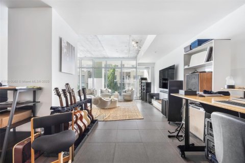 Купить кондоминиум в Майами, Флорида 1 спальня, 149.85м2, № 1971533 - фото 14