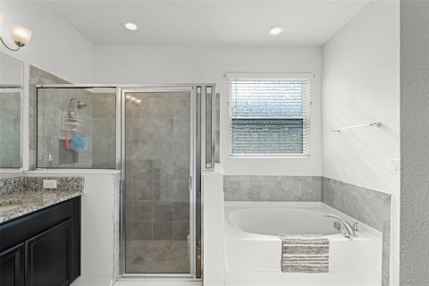 Casa en venta en Kissimmee, Florida, 4 dormitorios, 264.86 m2 № 1760497 - foto 27