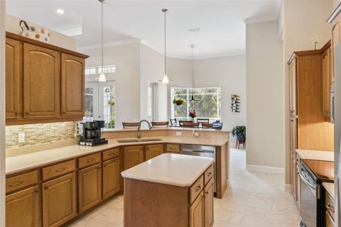 House in Homosassa, Florida 4 bedrooms, 217.86 sq.m. № 2225799 - photo 16