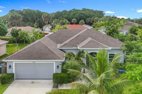 House in Saint Lucie, Florida 3 bedrooms, 205.5 sq.m. № 1810445 - photo 3