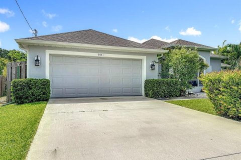 House in Saint Lucie, Florida 3 bedrooms, 205.5 sq.m. № 1810445 - photo 7