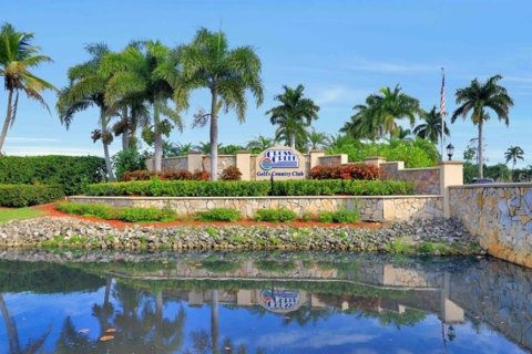 Condo in Fort Myers, Florida, 2 bedrooms  № 1515897 - photo 19