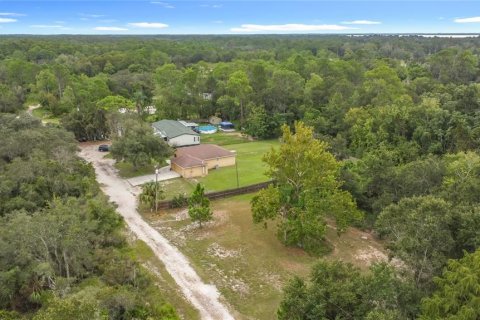 House in Lake Wales, Florida 3 bedrooms, 116.69 sq.m. № 1898615 - photo 4